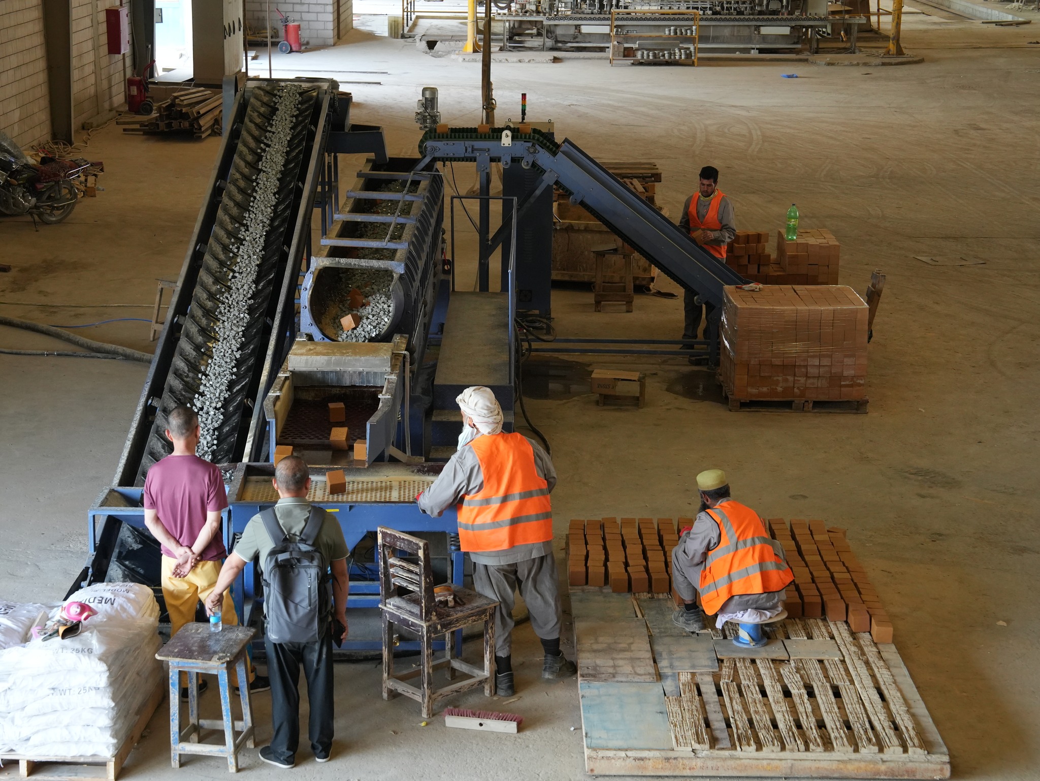 Vibratory Polishing Machine